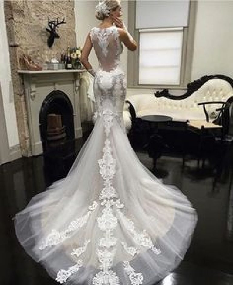 مدل لباس عروس با دامن دنباله دار جدید و بسیار شیک 2019